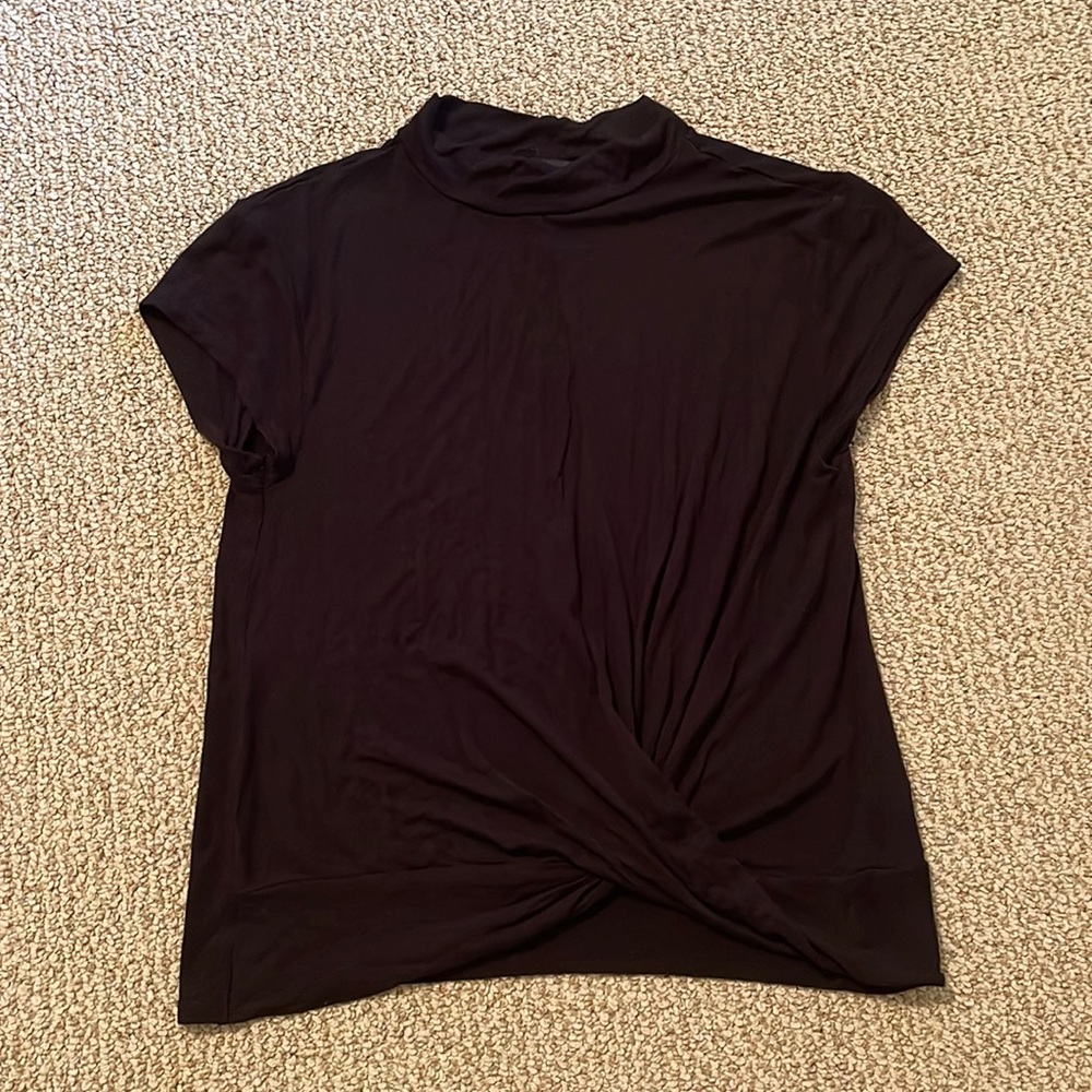 ALMOST FAMOUS Black Short Sleeve Twist-Front top. Never Worn. Size: M Juniors